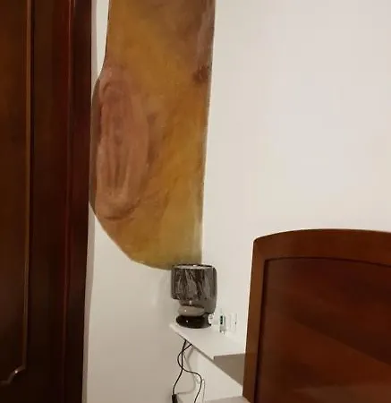 La Grotta *